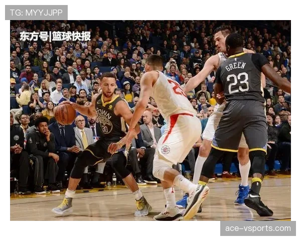 库里打球像逛自家豪宅，光鞋柜都能秒杀你我想象！